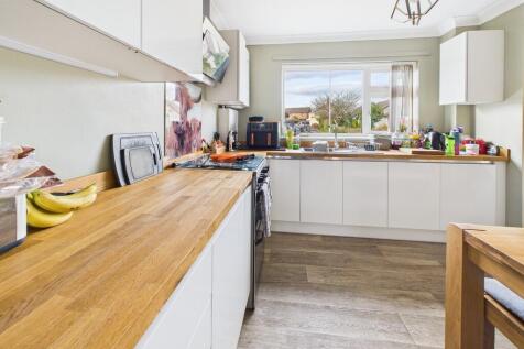 Kitchen e