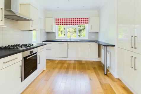 Kitchen b