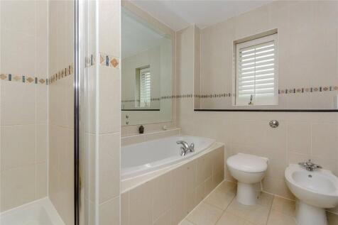 Master En-Suite