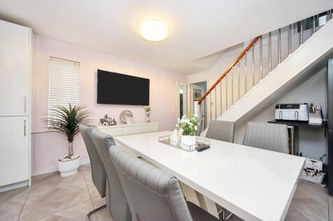 Kitchen/Dining Area