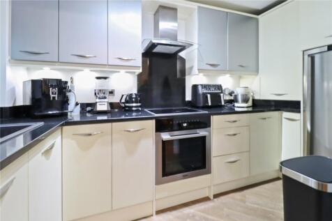 Kitchen Pic 1