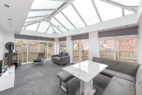 Dining/Family Room 1