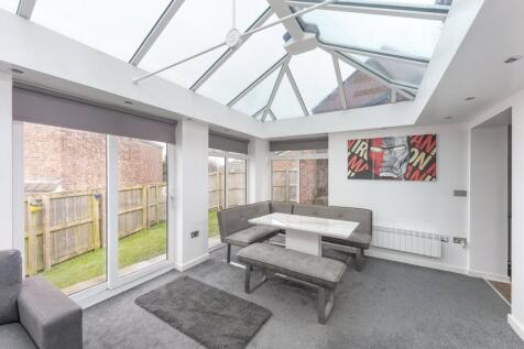 Dining/Family Room 2