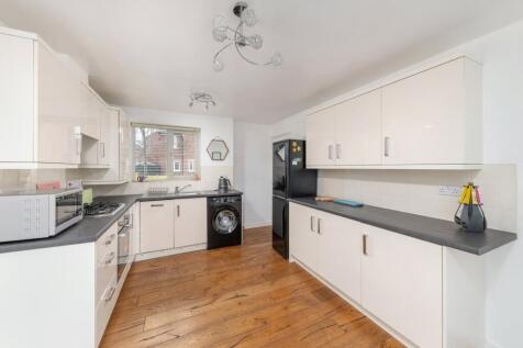 Kitchen Pic 2