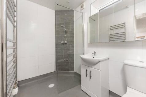 Shower Room (Gf)