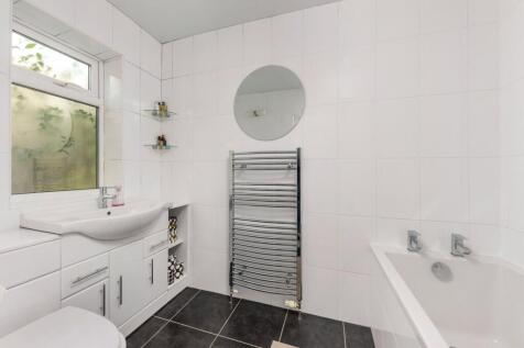 En Suite Bathroom