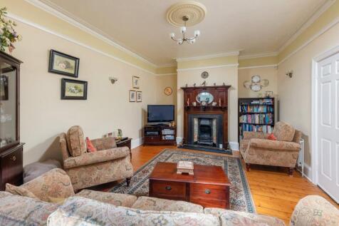 Living Room Pic 1