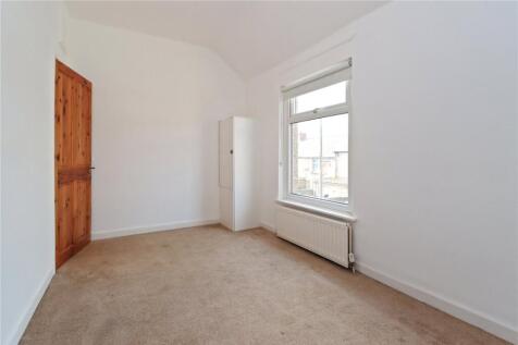 Bedroom 2 Pic2