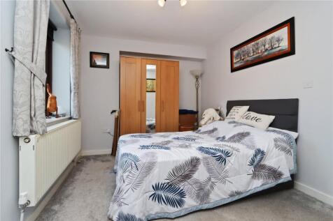 Bedroom 2 Pic 2