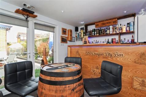 Internal Bar Pic 2