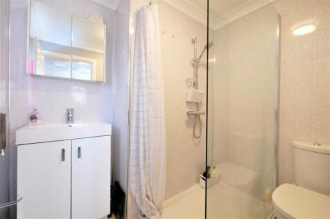 En-Suite Shower