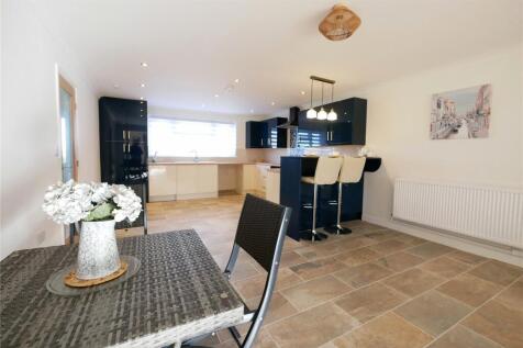 Dining Kitchen Area