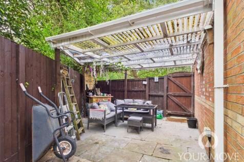 Covered Patio Area