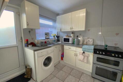 KITCHEN .2