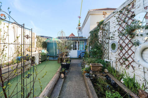 Property Image 4