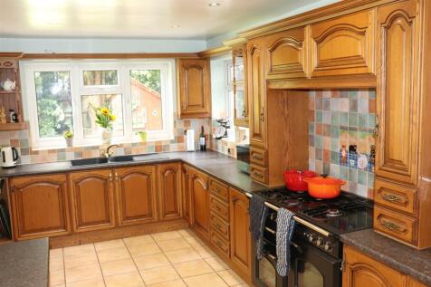 KITCHEN / DINER