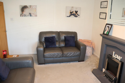 lounge 2.png