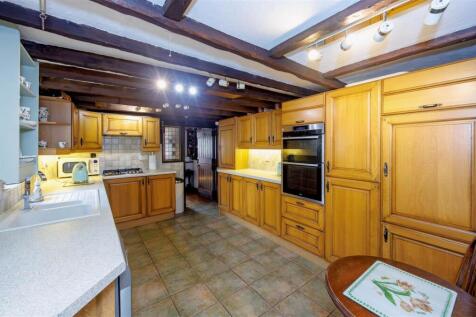 Kitchen 1.2 1N9A7395-Enhanced-NR.jpg