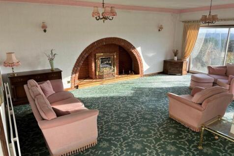 lounge 3.jpg