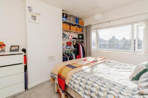 bedroom 1.jpeg