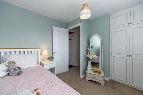Bedroom 3.1 SAPL8444-CR3-20250328-DxO_DeepPRIME XD