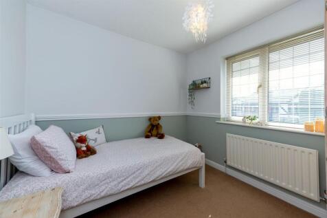 Bedroom 4 SAPL8522-CR3-20250328-DxO_DeepPRIME XD2.