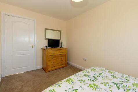 Bedroom 3.1 SAPL2302-CR3-20250409-DxO_DeepPRIME XD