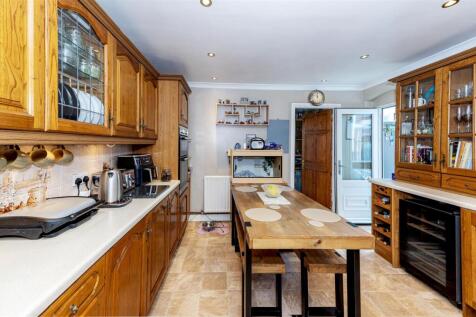 Kitchen 1 SAPL7783-20250718-DxO_DeepPRIME XD2s.jpg