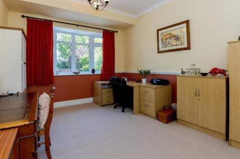 Bedroom 2 study office SAPL4135-20250506-DxO_DeepP