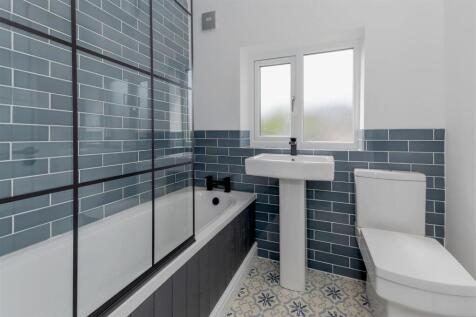 Bathroom SAPL6351-20250702-DxO_DeepPRIME XD2s.jpg