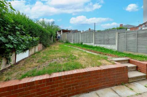 Rear Garden 1.1 SAPL6159-20250702-DxO_DeepPRIME XD