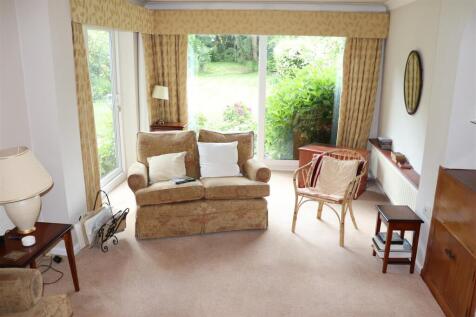 EXTENDED LOUNGE