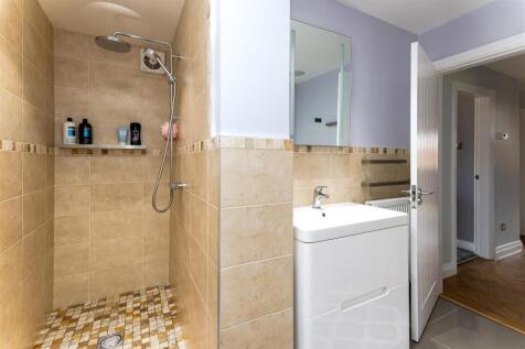 Family Bathroom 1.1 SAPL8464-20250731-DxO_DeepPRIM