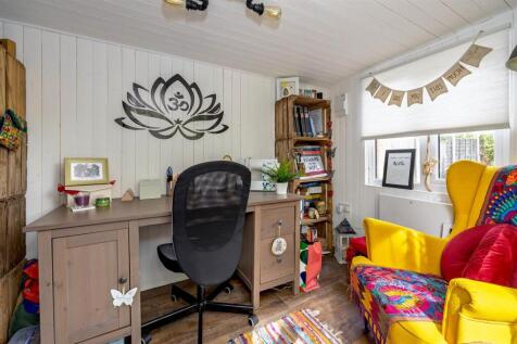 GARDEN ROOM/OFFICE