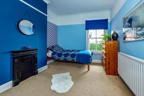 Bedroom 3 SAPL1417-20250907-DxO_DeepPRIME XD2s.jpg