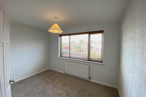 12-Bedroom Three.JPG