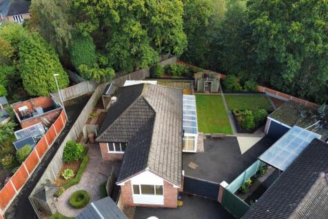 18-Landscaped Gardens aerial.JPG