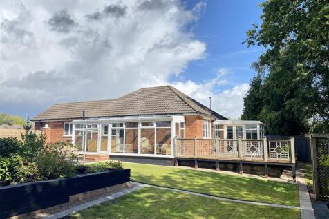 20-Landscaped Gardens.JPG