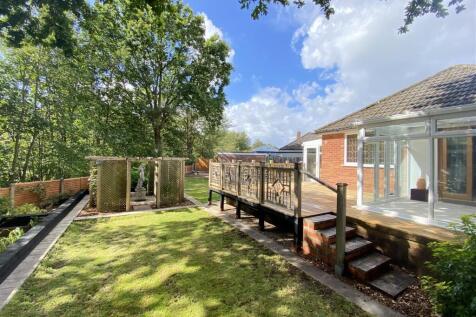 21-Landscaped Gardens.JPG