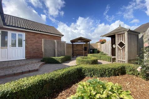 23-Landscaped Gardens.JPG