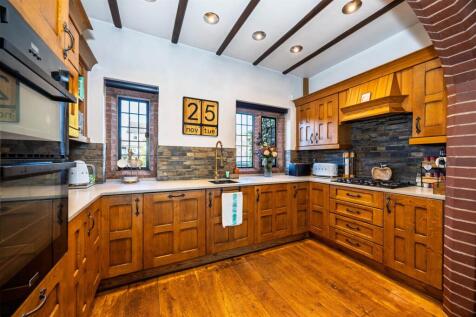 Kitchen SAPL3822-20251125-DxO_DeepPRIME XD2s.jpg