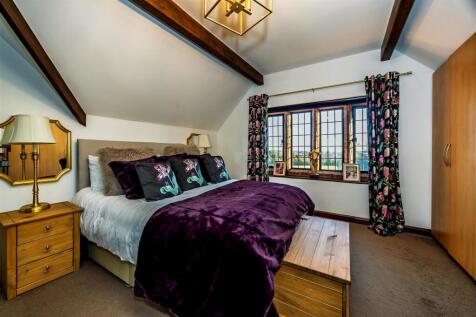 Bedroom 5 SAPL3840-20251125-DxO_DeepPRIME XD2s.jpg