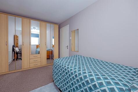 Bedroom 3.1 STPP8767.jpg