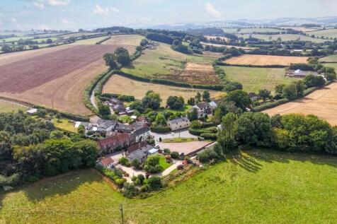 Staple Cross Seddons