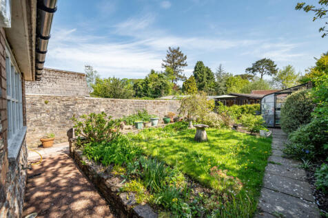 Bampton, Seddons