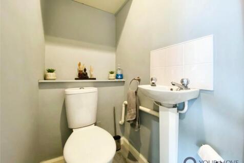 Cloakroom/Wc