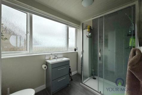 Bedroom 1 En-Suite