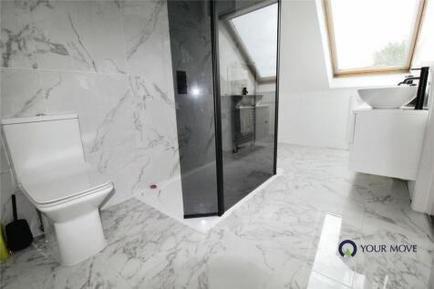 En Suite Shower