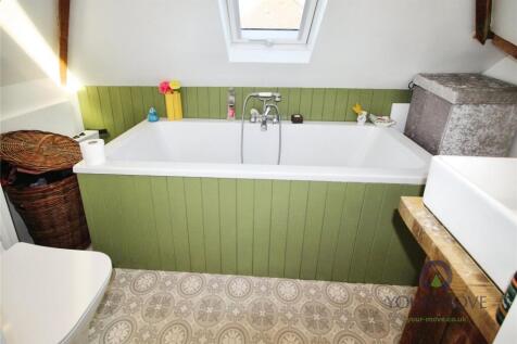 En Suite Bathroom