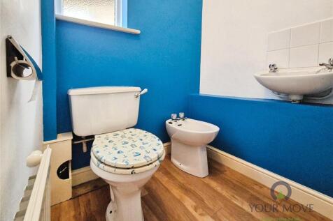 Cloakroom/Wc
